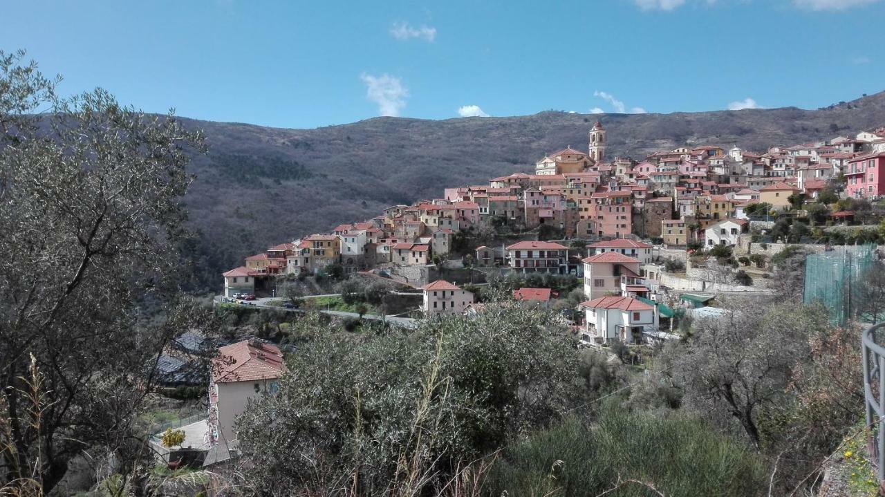 Casa Dalia Villa Pietrabruna Eksteriør billede